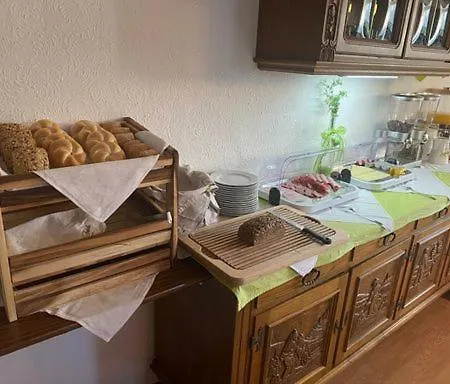 Penzion Landgasthaus Jaegerhof Bueren (Westphalia)