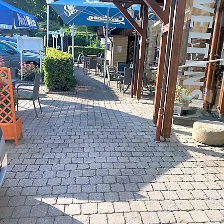 بيت ريفي Landgasthaus Jaegerhof بورين