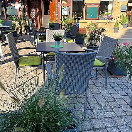 بيت ريفي Landgasthaus Jaegerhof *